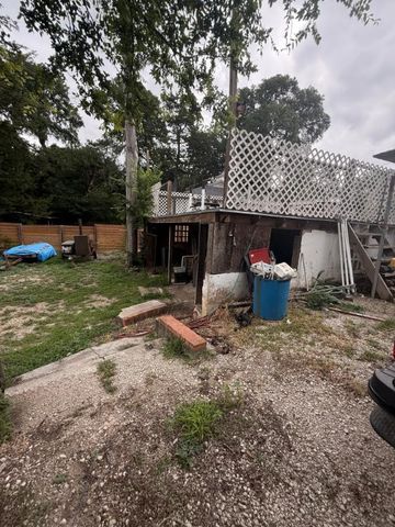 1531 E Lakeview Drive, Dallas, TX 75216