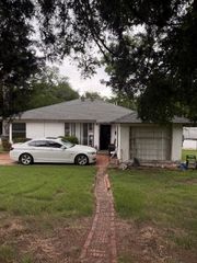 1531 E Lakeview Drive, Dallas, TX 75216