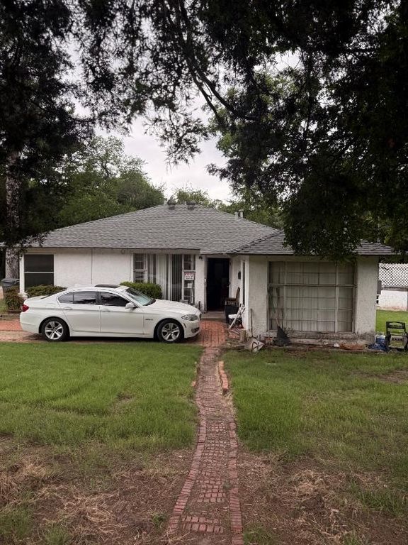 1531 E Lakeview Drive, Dallas, TX 75216
