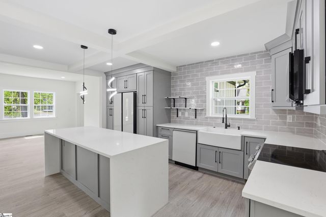 1111 E River Street, Anderson, SC 29624