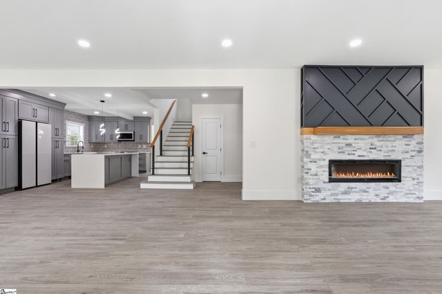 1111 E River Street, Anderson, SC 29624