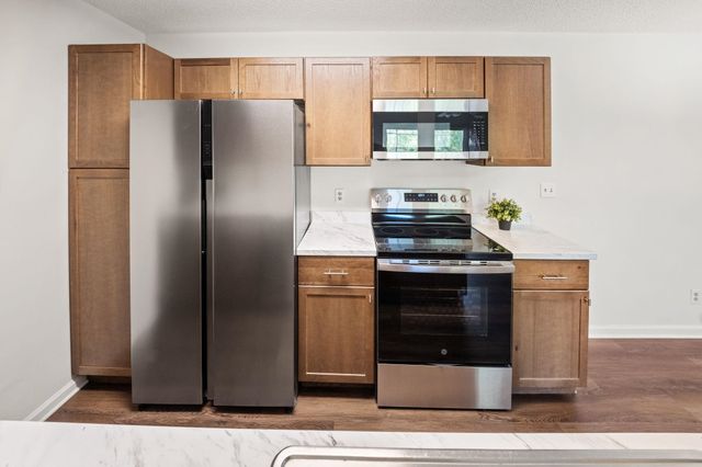 8861 Duckview Dr Apt F, Surfside Beach, SC 29575