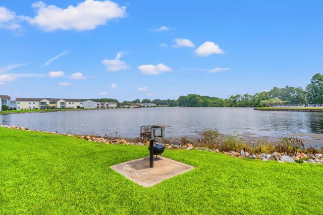 8861 Duckview Dr Apt F, Surfside Beach, SC 29575