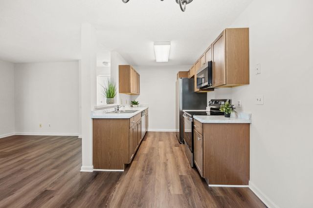 8861 Duckview Dr Apt F, Surfside Beach, SC 29575