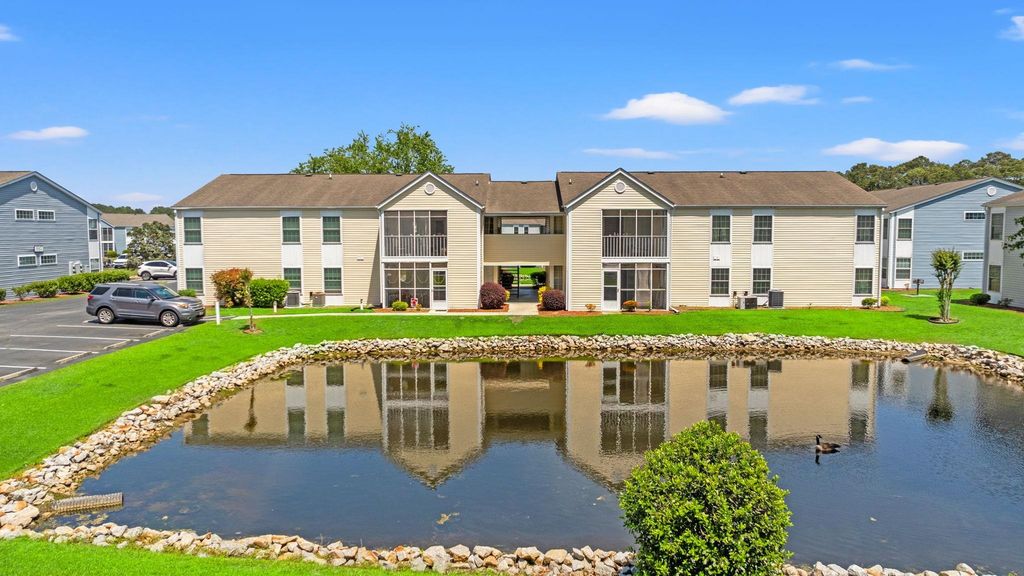 8861 Duckview Dr Apt F, Surfside Beach, SC 29575 — photo 2