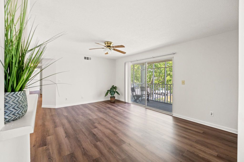 8861 Duckview Dr Apt F, Surfside Beach, SC 29575 — photo 4