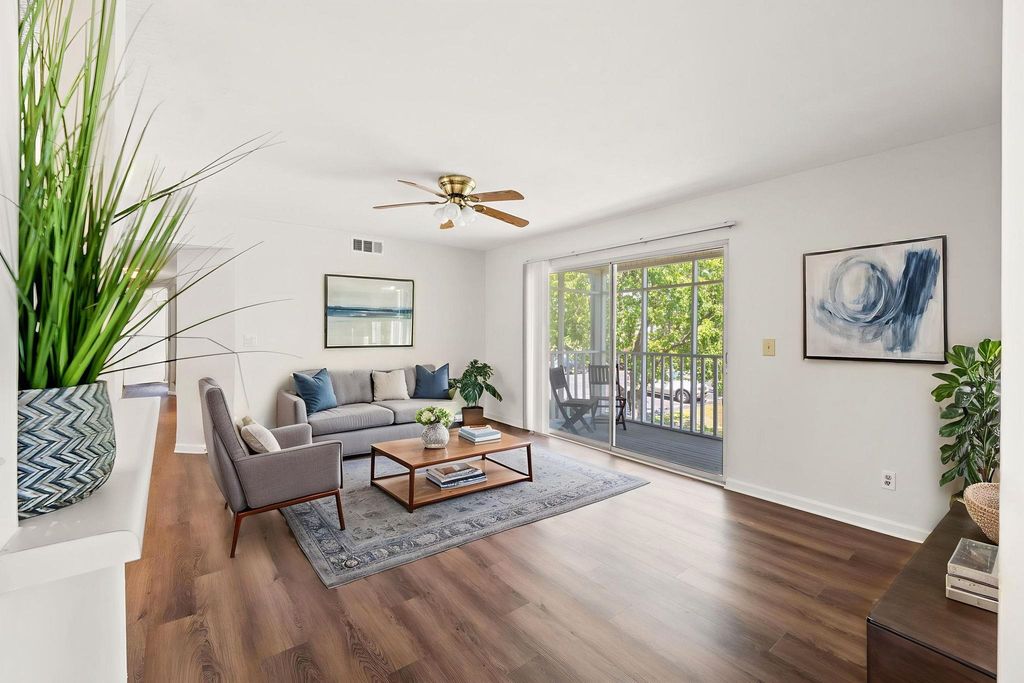 8861 Duckview Dr Apt F, Surfside Beach, SC 29575 — photo 5