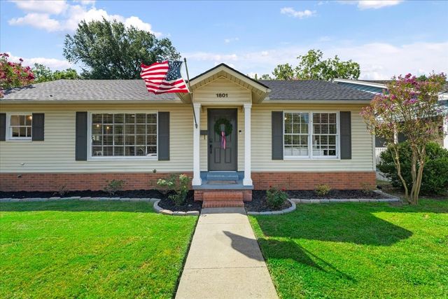 1801 Woodlawn Avenue, Corsicana, TX 75110