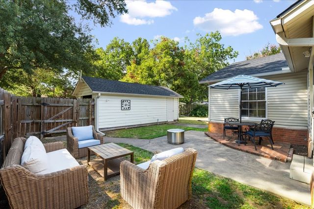 1801 Woodlawn Avenue, Corsicana, TX 75110