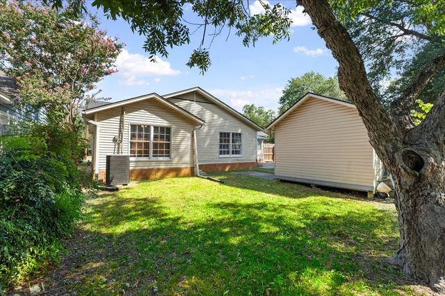 1801 Woodlawn Avenue, Corsicana, TX 75110