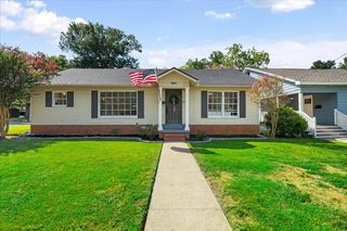 1801 Woodlawn Avenue, Corsicana, TX 75110