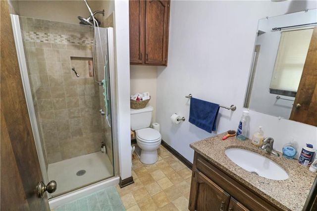 26 NE 360th Road, Warrensburg, MO 64093