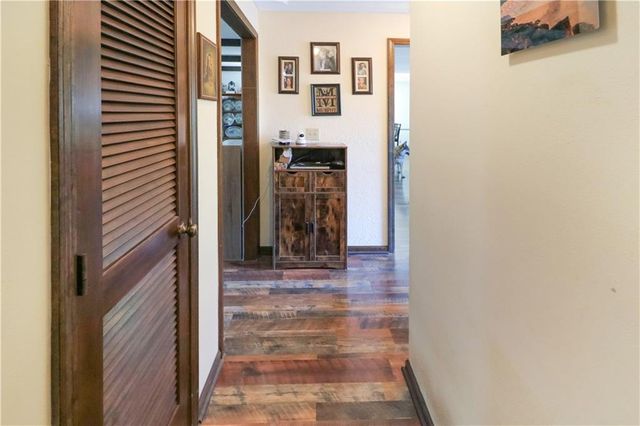 26 NE 360th Road, Warrensburg, MO 64093