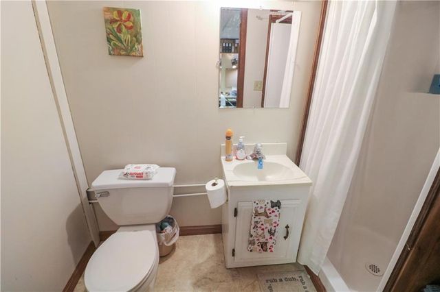 26 NE 360th Road, Warrensburg, MO 64093