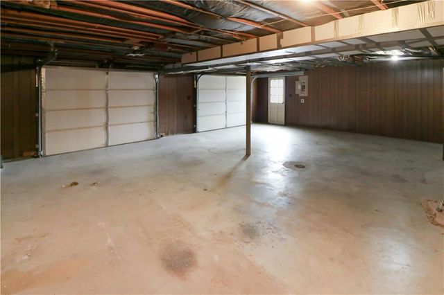 26 NE 360th Road, Warrensburg, MO 64093