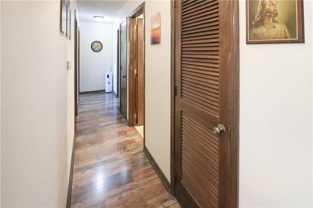 26 NE 360th Road, Warrensburg, MO 64093