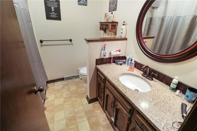 26 NE 360th Road, Warrensburg, MO 64093