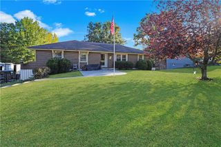 26 NE 360th Road, Warrensburg, MO 64093