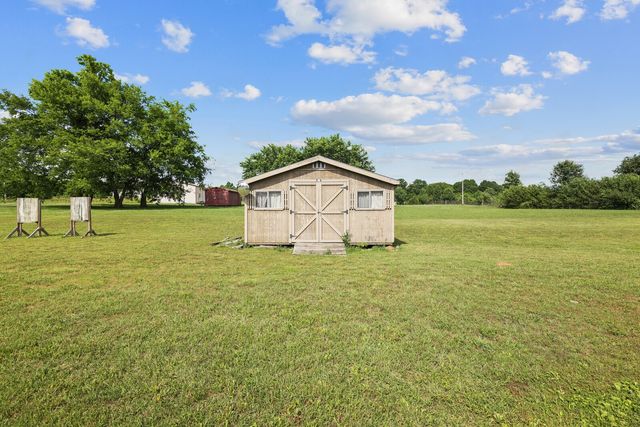 1572 Old Nashville Dirt Rd, Shelbyville, TN 37160