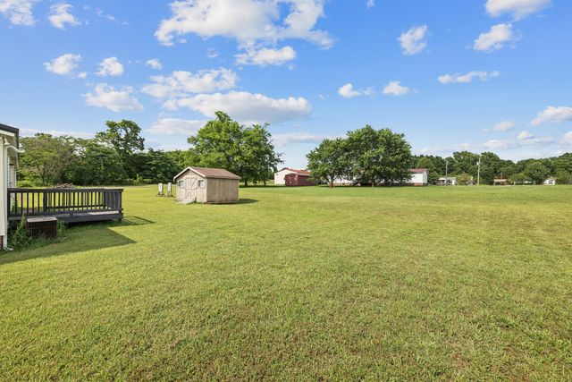 1572 Old Nashville Dirt Rd, Shelbyville, TN 37160