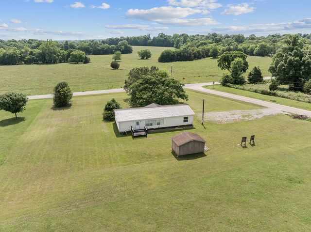 1572 Old Nashville Dirt Rd, Shelbyville, TN 37160