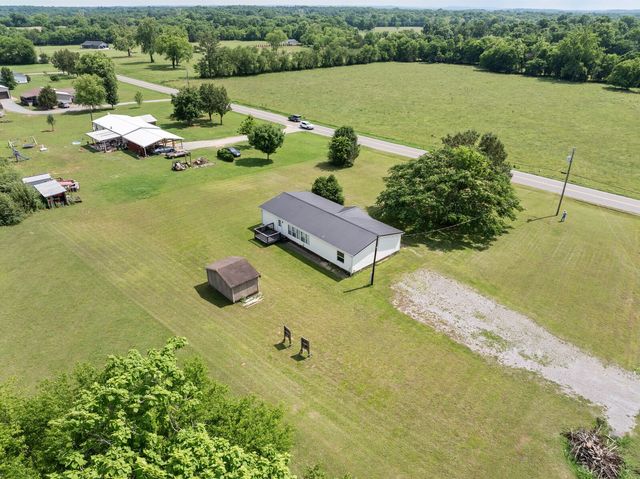 1572 Old Nashville Dirt Rd, Shelbyville, TN 37160