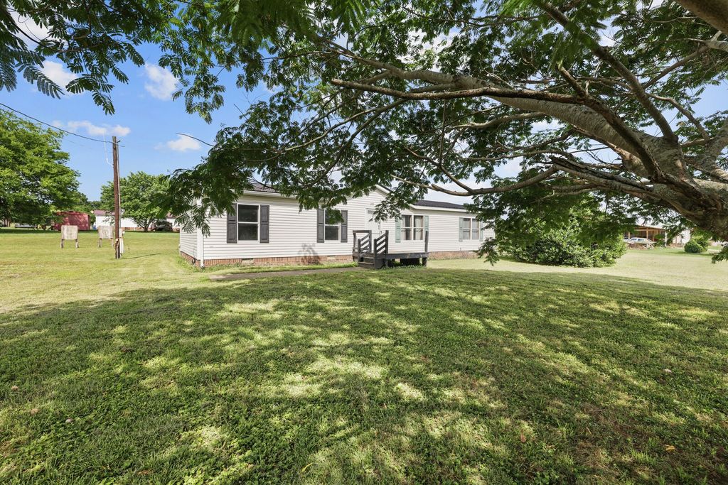1572 Old Nashville Dirt Rd, Shelbyville, TN 37160