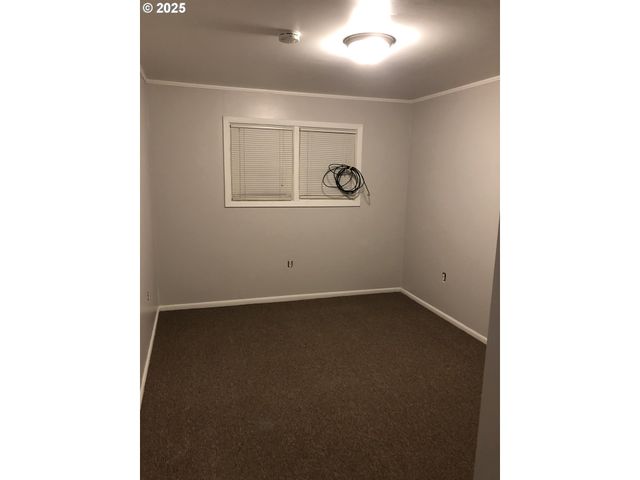 302 S 19TH Ave, Cornelius, OR 97113