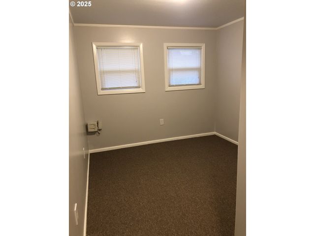 302 S 19TH Ave, Cornelius, OR 97113