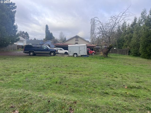 302 S 19TH Ave, Cornelius, OR 97113