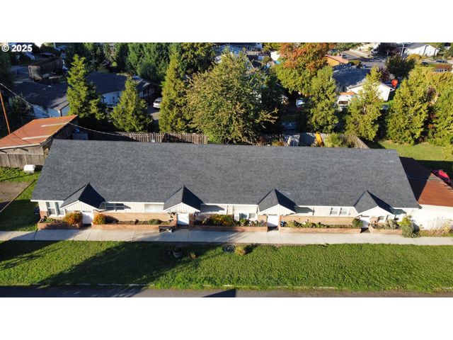 302 S 19TH Ave, Cornelius, OR 97113