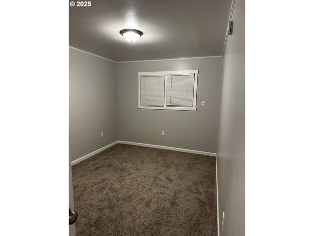 302 S 19TH Ave, Cornelius, OR 97113