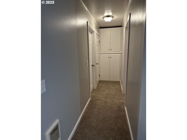 302 S 19TH Ave, Cornelius, OR 97113