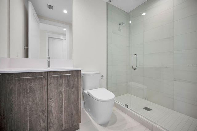 275 1ST AVENUE S 3503, St Petersburg, FL 33701