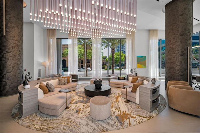 275 1ST AVENUE S 3503, St Petersburg, FL 33701