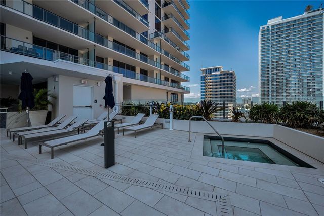 275 1ST AVENUE S 3503, St Petersburg, FL 33701