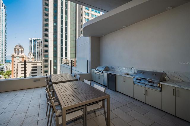 275 1ST AVENUE S 3503, St Petersburg, FL 33701