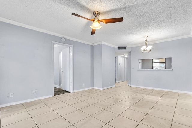 5510 Lakeside Drive 202, Margate, FL 33063