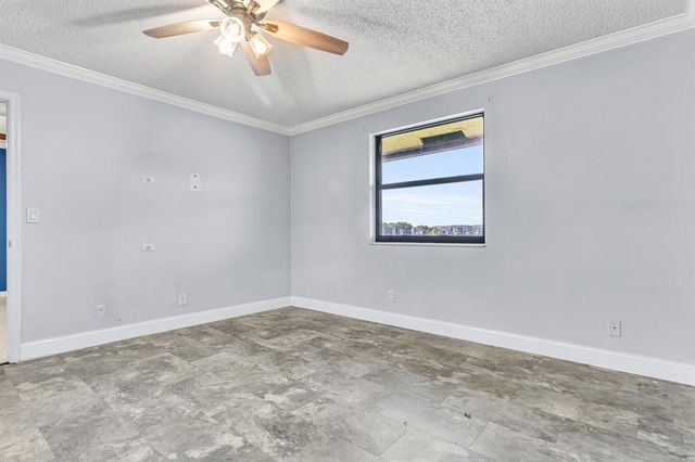 5510 Lakeside Drive 202, Margate, FL 33063
