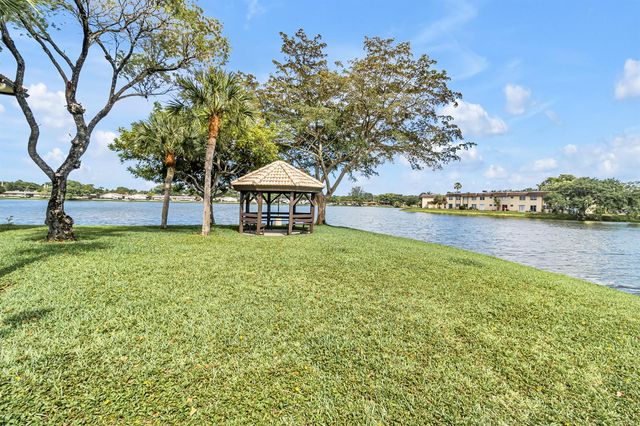 5510 Lakeside Drive 202, Margate, FL 33063