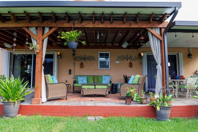 9761 ATLANTIC Drive, Miramar, FL 33025