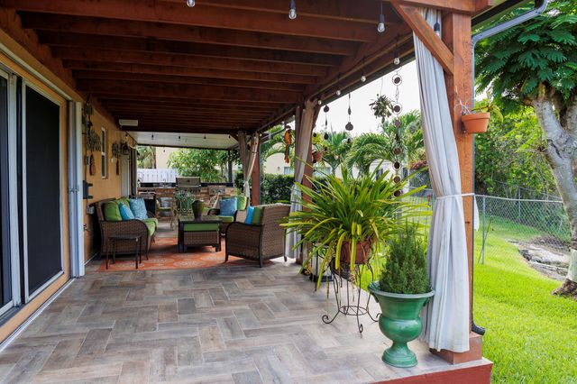 9761 ATLANTIC Drive, Miramar, FL 33025