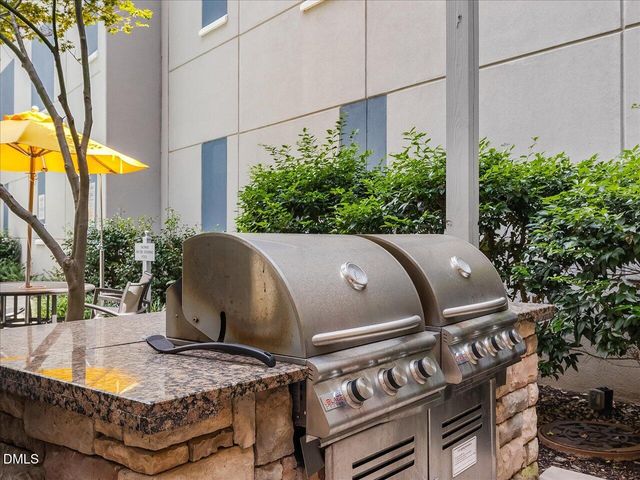 222 Glenwood Avenue 304, Raleigh, NC 27603