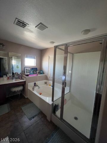 8962 Rutherford Grove Street, Las Vegas, NV 89148