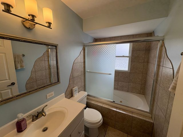 6743 W 115th Street, Worth, IL 60482