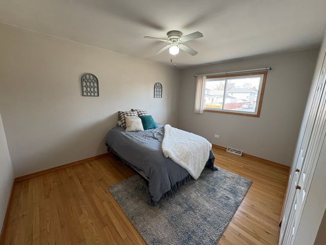 6743 W 115th Street, Worth, IL 60482