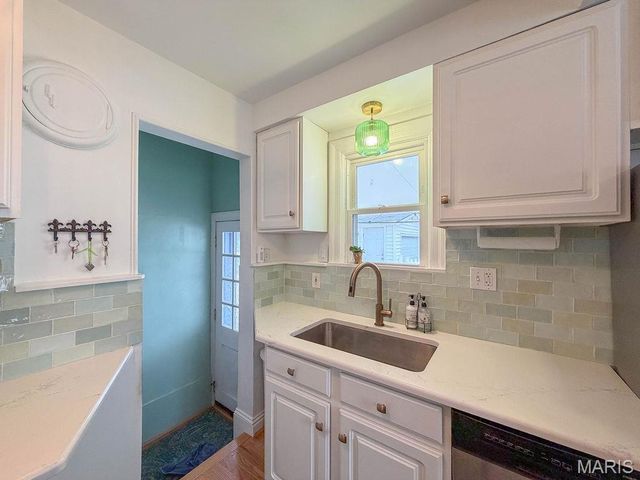 2601 Rockford Avenue, Rock Hill, MO 63144