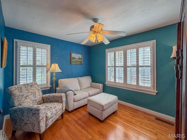 2601 Rockford Avenue, Rock Hill, MO 63144