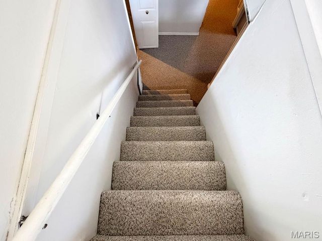 2601 Rockford Avenue, Rock Hill, MO 63144