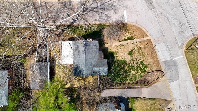 2601 Rockford Avenue, Rock Hill, MO 63144